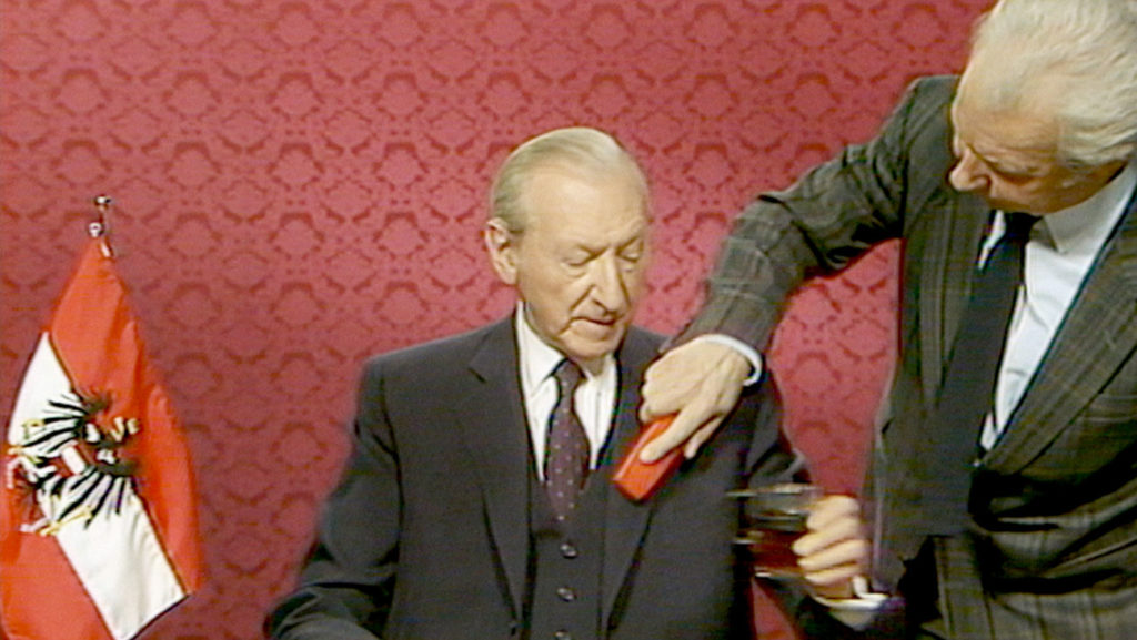 Jó estét, Mr. Waldheim!